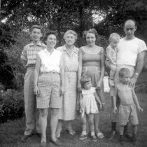 Bell family gathering, summer 1950s